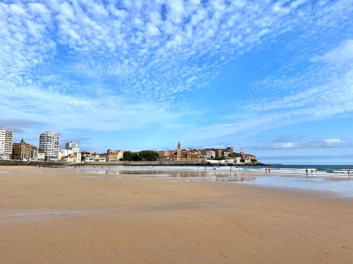 Atico Primera Linea Playa De San Lorenzo Хихон Экстерьер фото